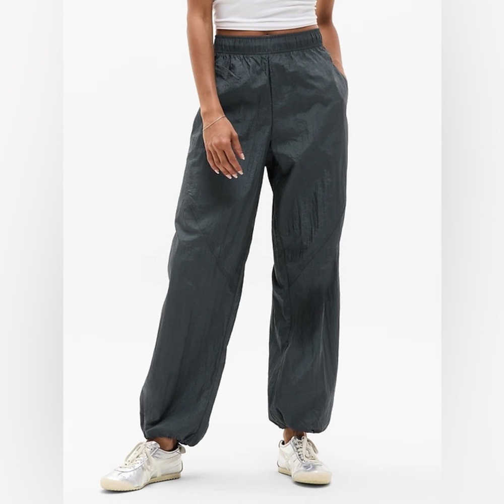 Athleta Lunar Sheen Utility Jogger Pant Dark Rinse | Size M | NWT